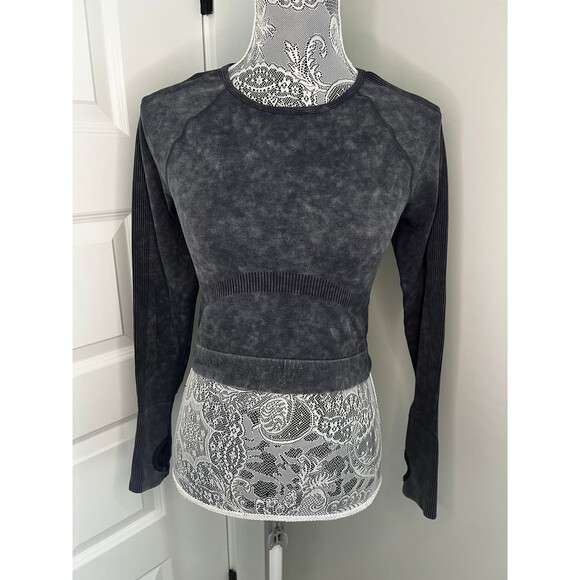 Victorias Secret PINK Top Active Seamless Long Sleeve Cropped Black Size Medium - Picture 1 of 11